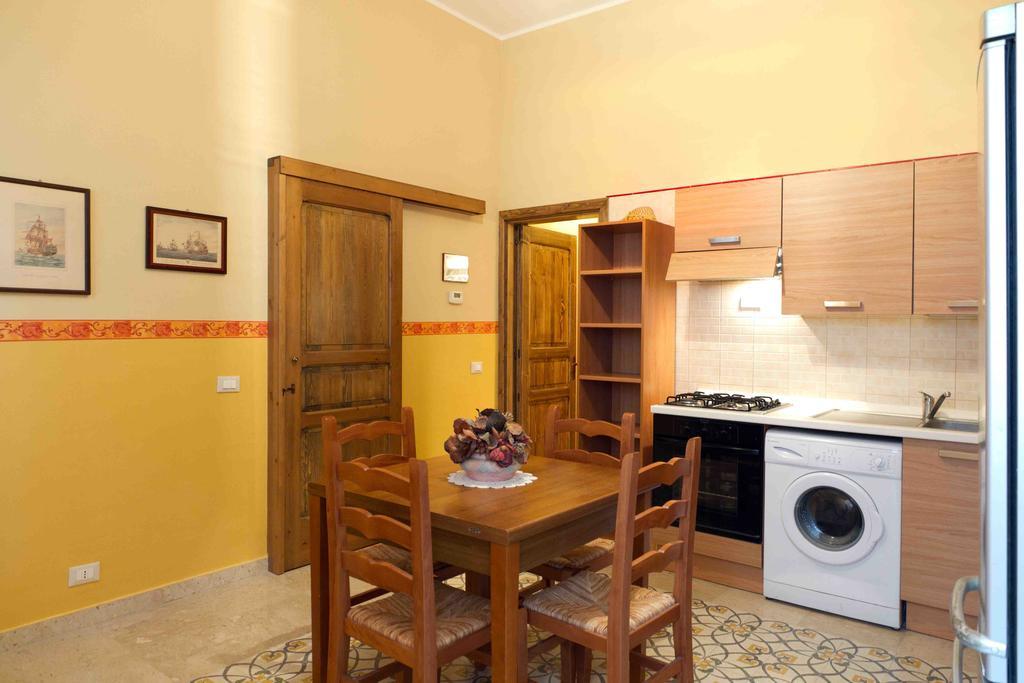 Casa Vacanza Albamarina Trapani Room photo